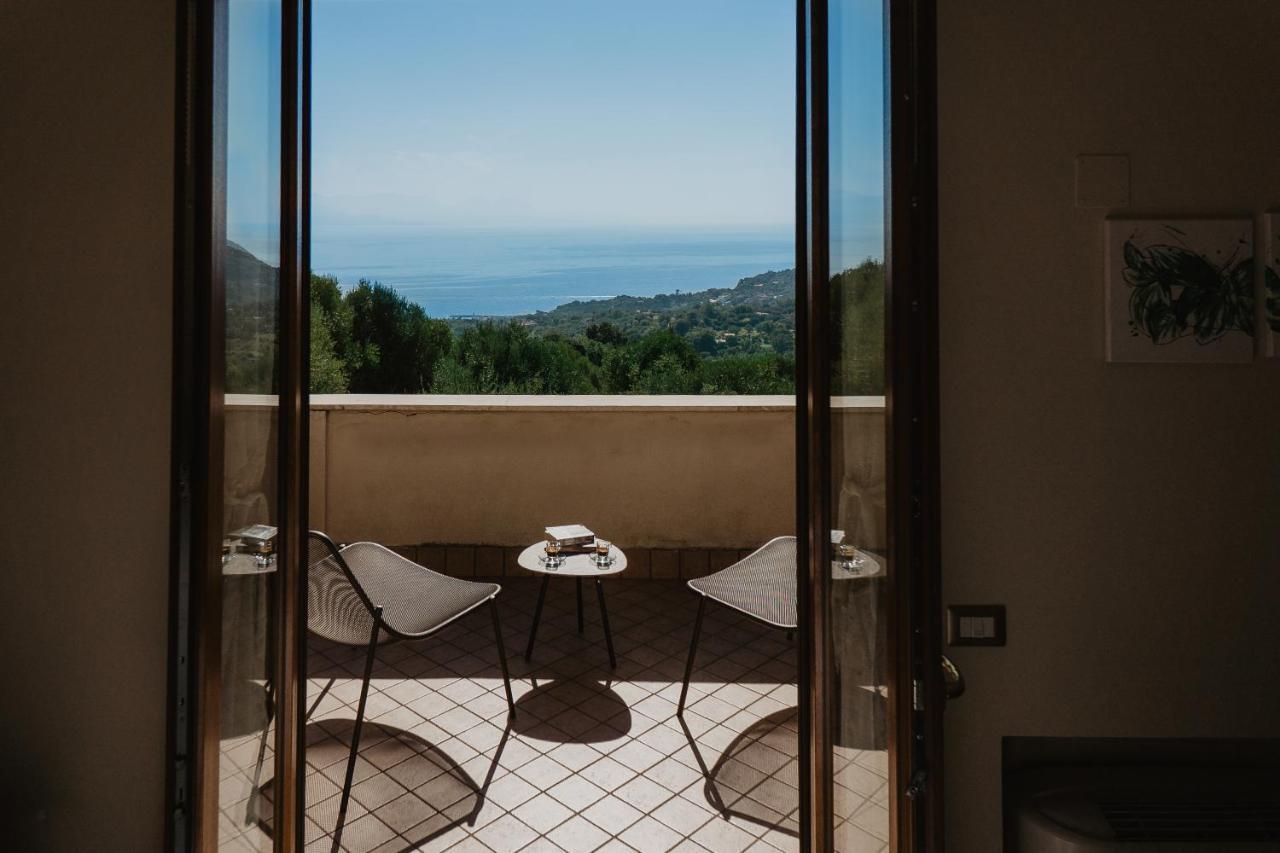 Tenuta Terre Di Bosco Oasi Di Relax Nel Cilento サン・ジョヴァンニ・ア・ピーロ エクステリア 写真