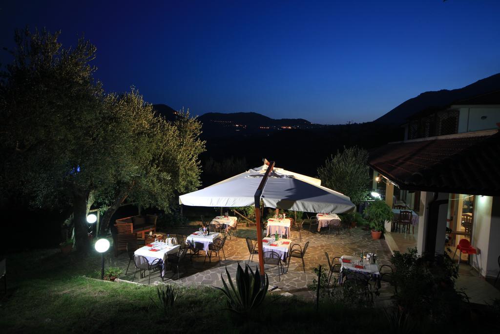 Tenuta Terre Di Bosco Oasi Di Relax Nel Cilento サン・ジョヴァンニ・ア・ピーロ エクステリア 写真